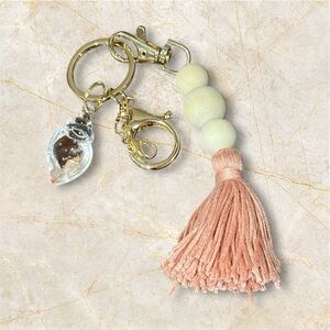 Keyring w/Tassel Crystal Shell Pendant Purse, Bag, Backpack, Key FOB